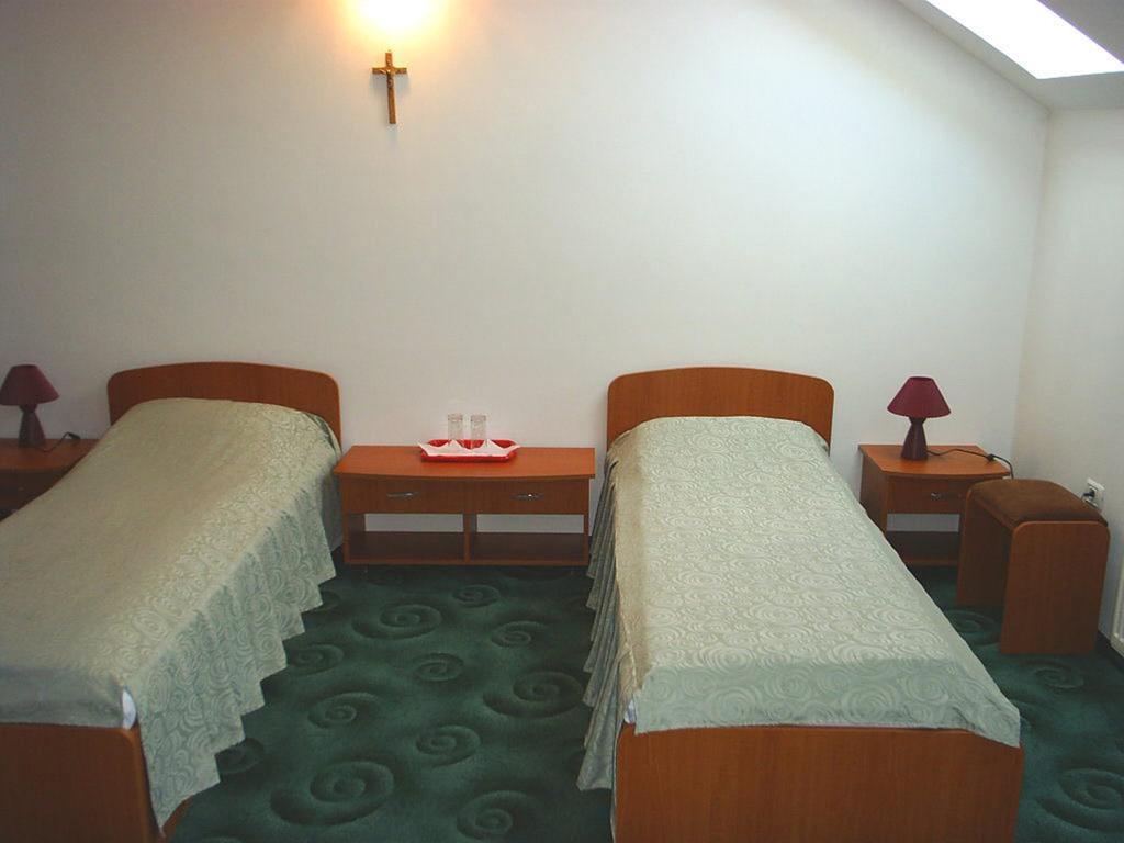 Hotel Lotus Arad Habitación foto